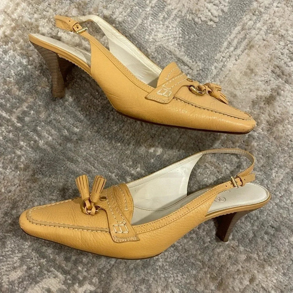 Cole Haan Women's Sz 6B Leather Sling Back Kitten Heels, Made in Brazil - Picture 3 of 9